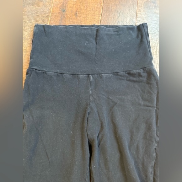 NWT Yoga Black Stretchy Bootcut Yoga Pants 30” inseam, Size Large - Picture 2 of 3
